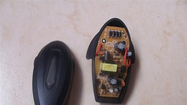 【供应英规手机充电器】Charger