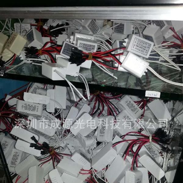 LED电源 LED驱动 大功率驱动电源 天花灯不防水10-18*1瓦 外置