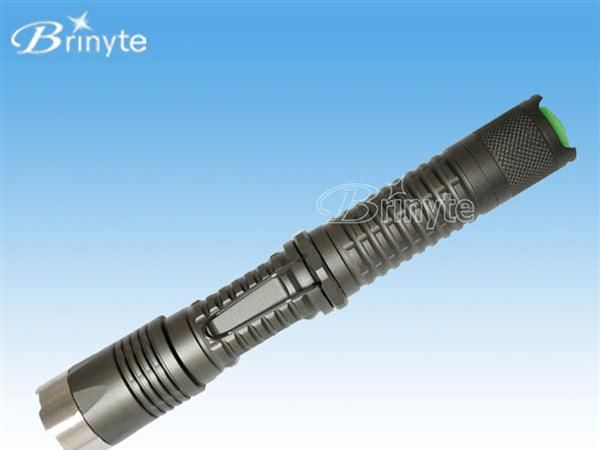 Brinyte PA01B长筒 带夹子 CREE Q5黄光手电筒 军工三级硬氧