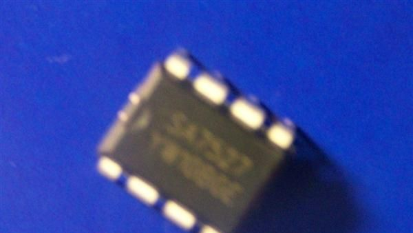 供应LED电源驱动IC SA7527 直插DIP-8