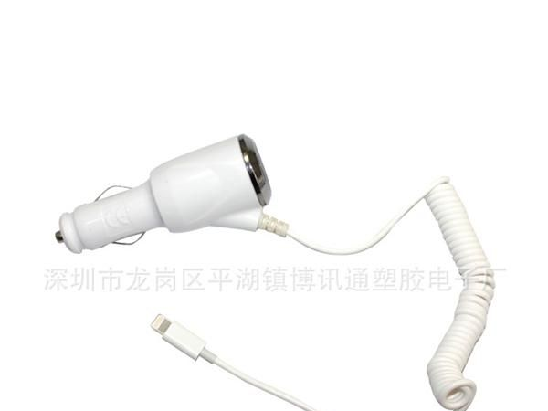 I5S车充,白色带线车充,8P车充,IPhone5充电器,Iphone5点烟器