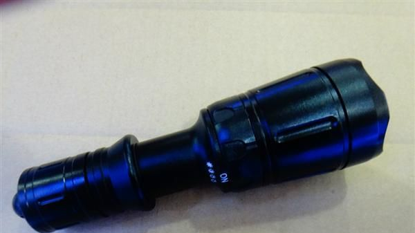 LED  XML-T6超强光潜水手电筒 CREE  XML-T6进口灯泡潜水手电筒