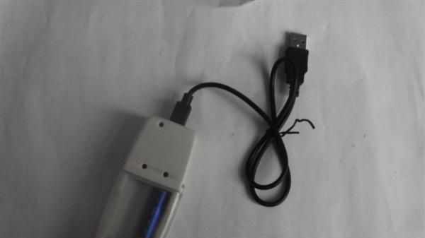 供7号智能镍氢双槽电池充电器 电池充电器