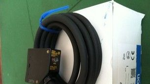 供应供应欧姆龙超声波传感器E4DA-WL1C,E4DA-LS7 全新原装 假一赔十