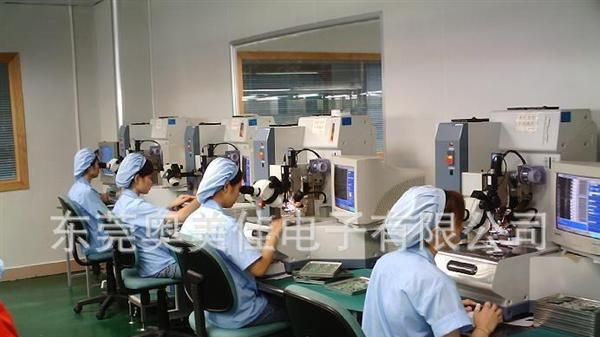 供应儿童数码玩相机 TDC-130JS 彩屏130万像素 礼品相机 数码相机