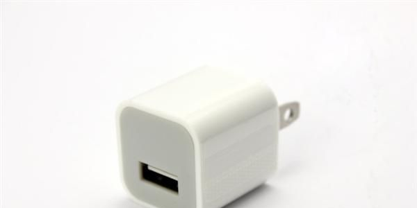 厂家直销iphone4 4S套装充电器 2合1 绿点+6针 质量稳定