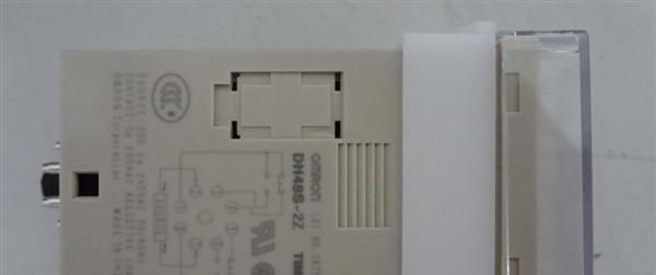 欧姆龙 DH48S-2Z 数显时间继电器 AC220V DC24V 质保一年 带底座