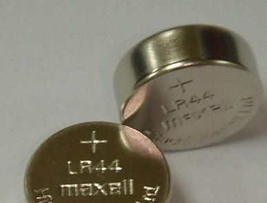 供应日本日立万胜MAXELL进口品牌LR44纽扣电池
