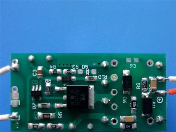 供应 隔离（20W） 无源校正高PF值 6-10串X600mA LED恒流电源