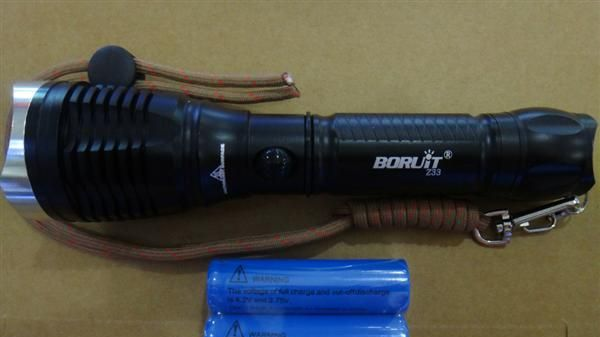 LED CREE XML-T6 12W超强光手电 蓝黑俩色可选 五档强光记忆模式