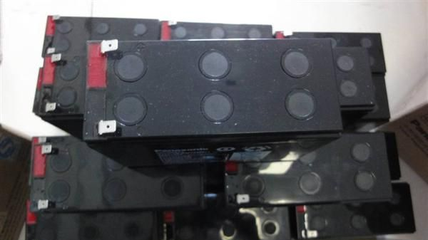 供应UPS电源专用蓄电池UP-RW1236ST1【原装山特UPS电源电池】