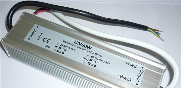现货供应 100W LED恒压驱动电源 12V100W LED防水电源 CE认证