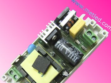 高功率因数20-25W LED灯电源