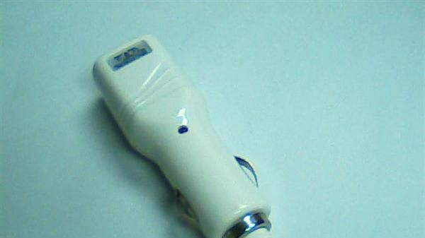 iphone充电器、4S车充充电器、车载手机充电器、4S手机无线充电器