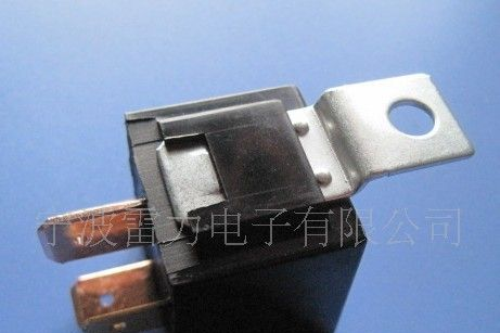 供应LECUS 防水型宽脚 V8 12V 80A汽车继电器