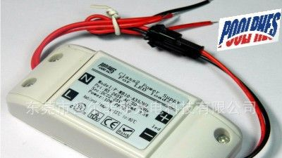 外置4*2W过CE认证LED电源 LED驱动电源带PFC 高PFC过认证LED电源