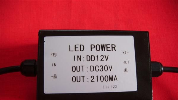 厂直销LED驱动电源63W9串7并输入DC12V30V2.1A低压太阳能恒流源