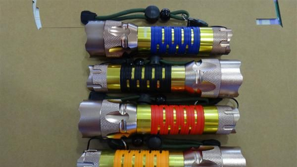 LED CREE XML-T6 12W超强光手电  户外自行车专用  五档记忆模式