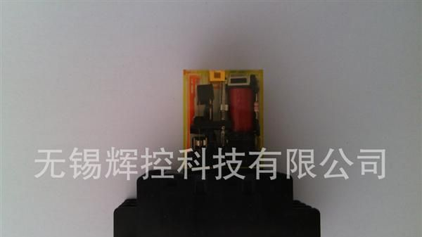 IDEC RU4S-A220 原装进口继电器+SY4S-05D 和泉继电器 无锡总经销