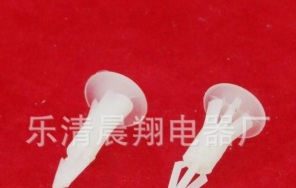 【特价供应厂家直销/生产】铆钉 大中小号 颜色可选 质量保证