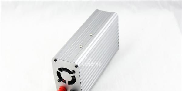 车载 1000W逆变器 12V转220V 电源转换器 车载充电器 汽车变压器