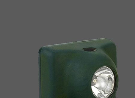 IW5110 固态防爆头灯