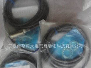 欧姆龙OMRON 固态继电器 G3NA-D210B DC5-24
