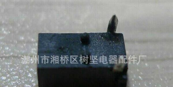 厂家供应DC插座，拨动开关，DC0096插脚，按钮开关等