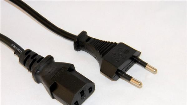 厂家供应60W胶壳电源适配器 12V5A电源适配器