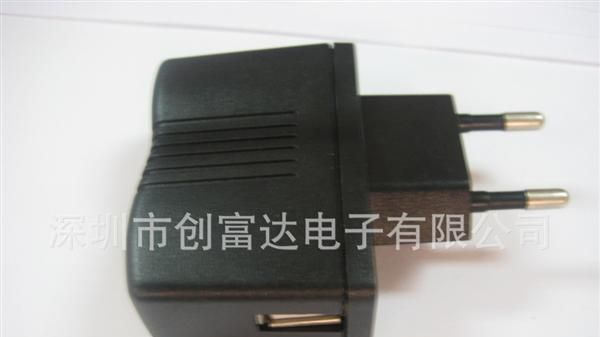 【A588】欧规【USB】可带线充电器