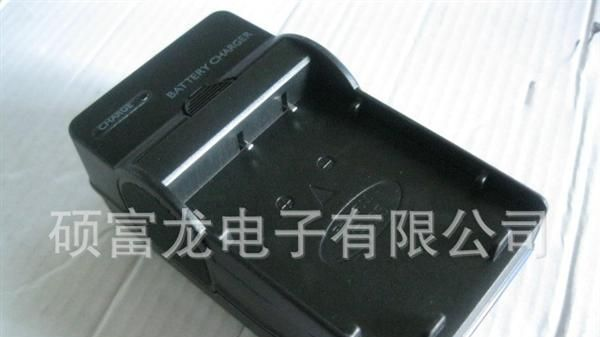 深圳供应富士数码相机旅行充电器NP-95/FNP95