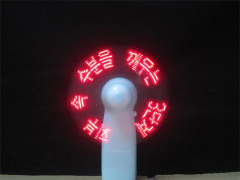 出厂前固定不同闪字内容 3*AAA电池风扇可加印LOGO， 迷你风扇。