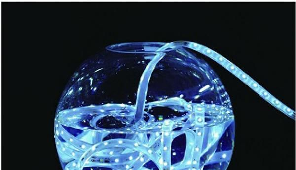 热销  LED 软灯条 硅胶灌胶防水 柔性灯条