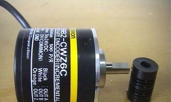 供应欧姆龙光电旋转编码器 E6C2-CWZ5B