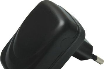 供应电子烟,电动拖把5W EK韩国安规认证充电器 05-24