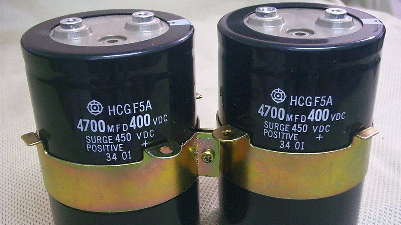 供应400V4700UF铝电解电容器