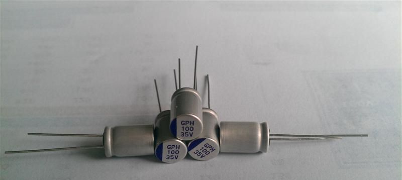 供应270uf25v 直插进口固态电容 8*12 耐125度高温，寿命更长