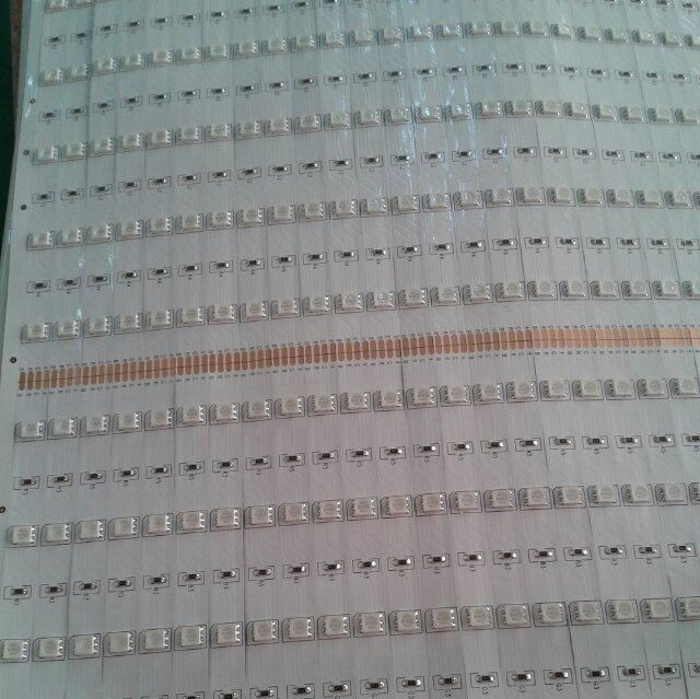 供应LED灯条贴片加工厂 3020,3528,5050LED软灯条贴片加工厂