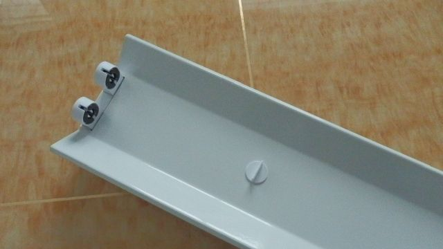 供应LEDT5双支带弧形盖日光灯管支架