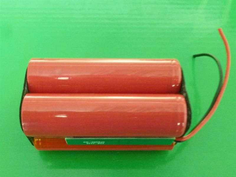 供应7.4V 8.8Ah LED灯医疗设备检测仪器锂电池