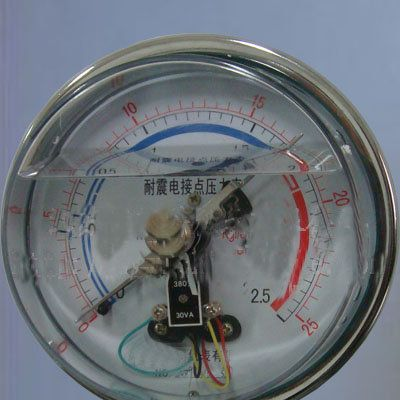 YTXC-150-Z耐震电接点压力表