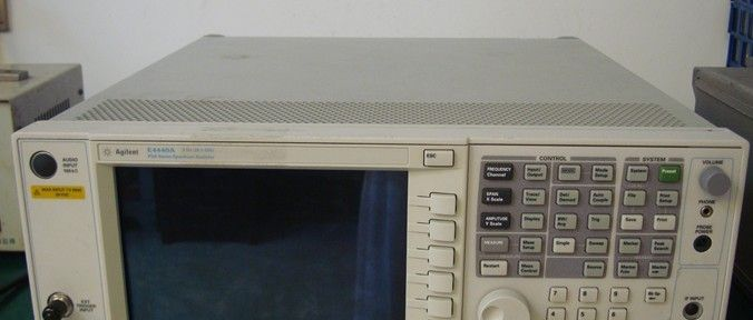 Agilent E4445A 高性能频谱分析仪