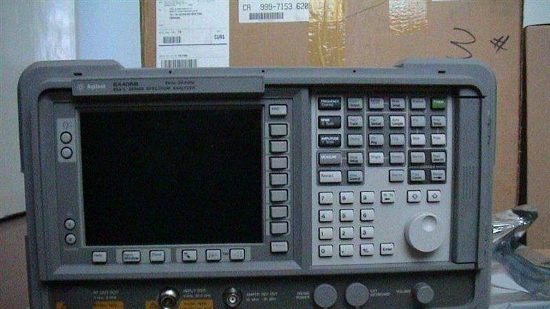 Agilent E4408B 频谱分析仪