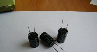 供应插件红宝石电解电容1uf/450v  8*12