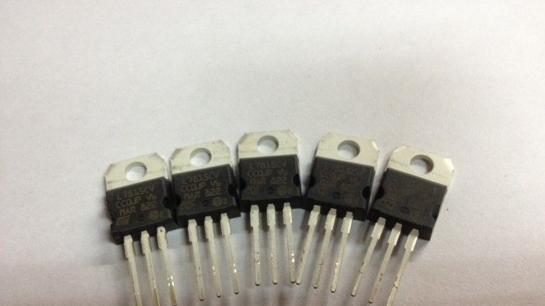 供应场效应管L7815