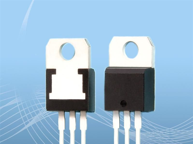 双向可控硅    BTA08-1000V