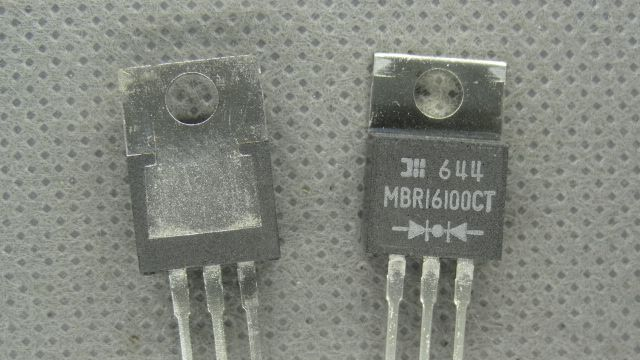 一对共阴极8A100V 场效应管 MBR16100CT