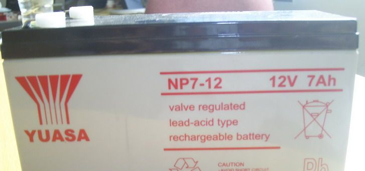 汤浅蓄电池12V7AH