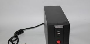 供应美国山特UPS电源MT500，负载1台电脑的ups电源