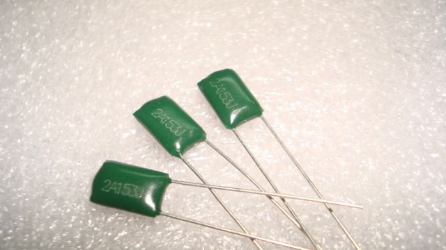 供应环保涤纶电容2A153J